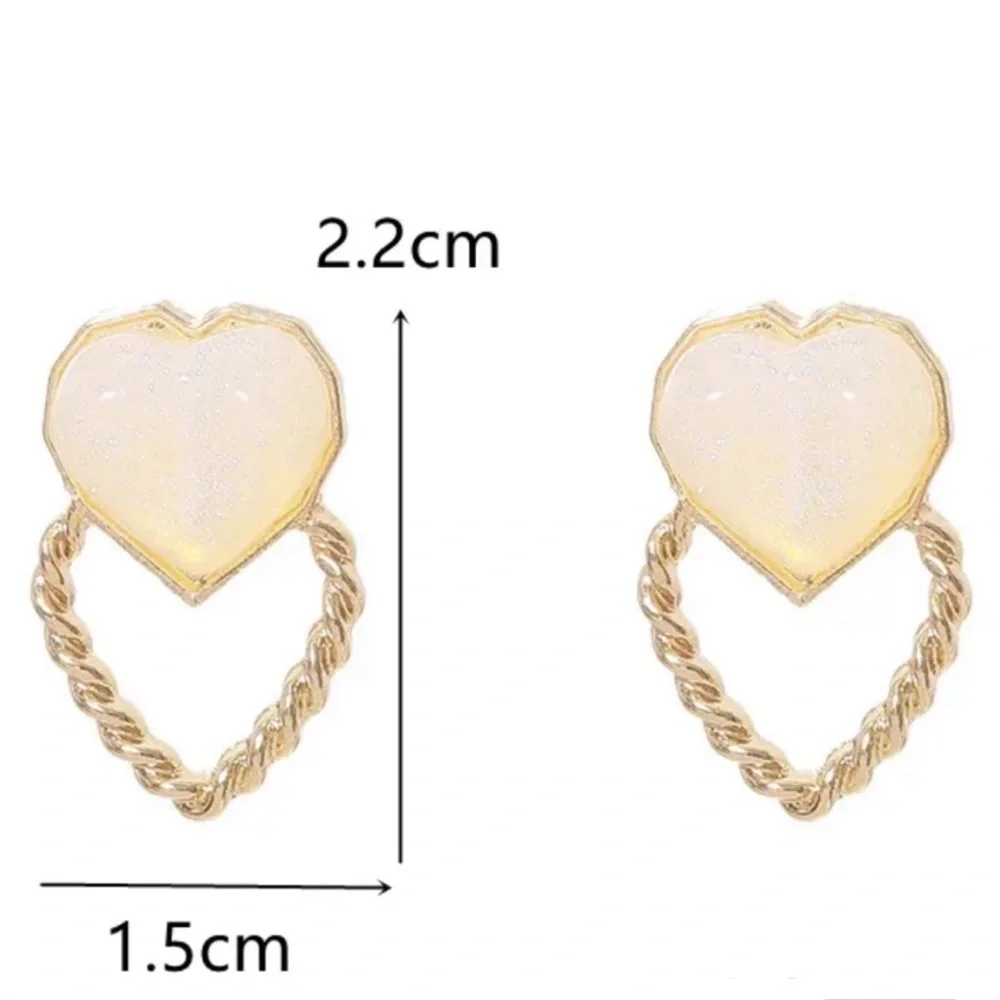 Pearly Heart Gold Earrings
